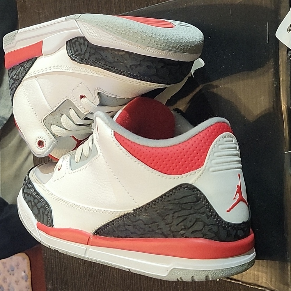 Jordan 3 Retro Rare "Fire Red" (2013) (PS) Boys 3Y Girls 4.5 Brand New W/Box - Picture 7 of 11